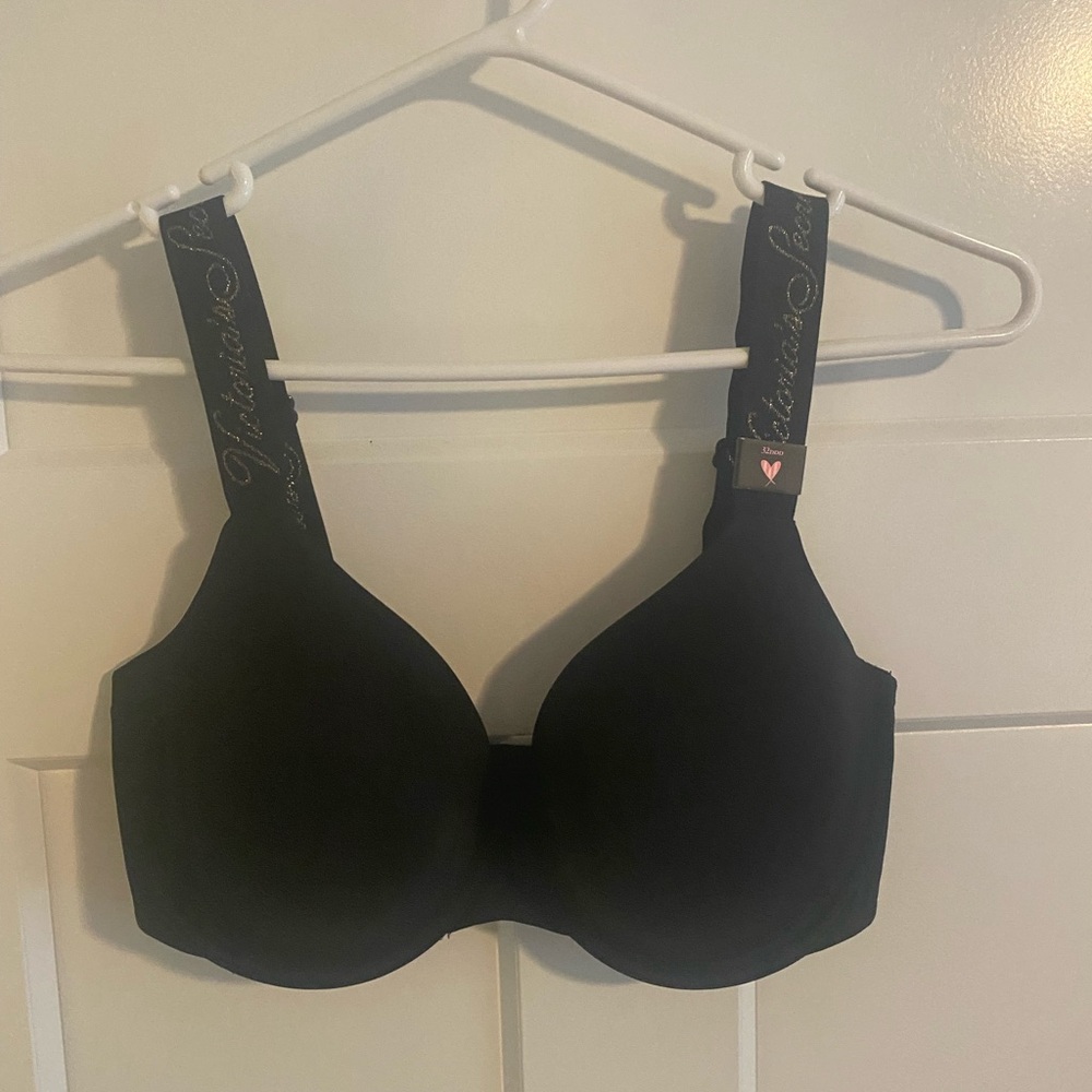 Victoria's Secret Black Underwire Bra Intimates